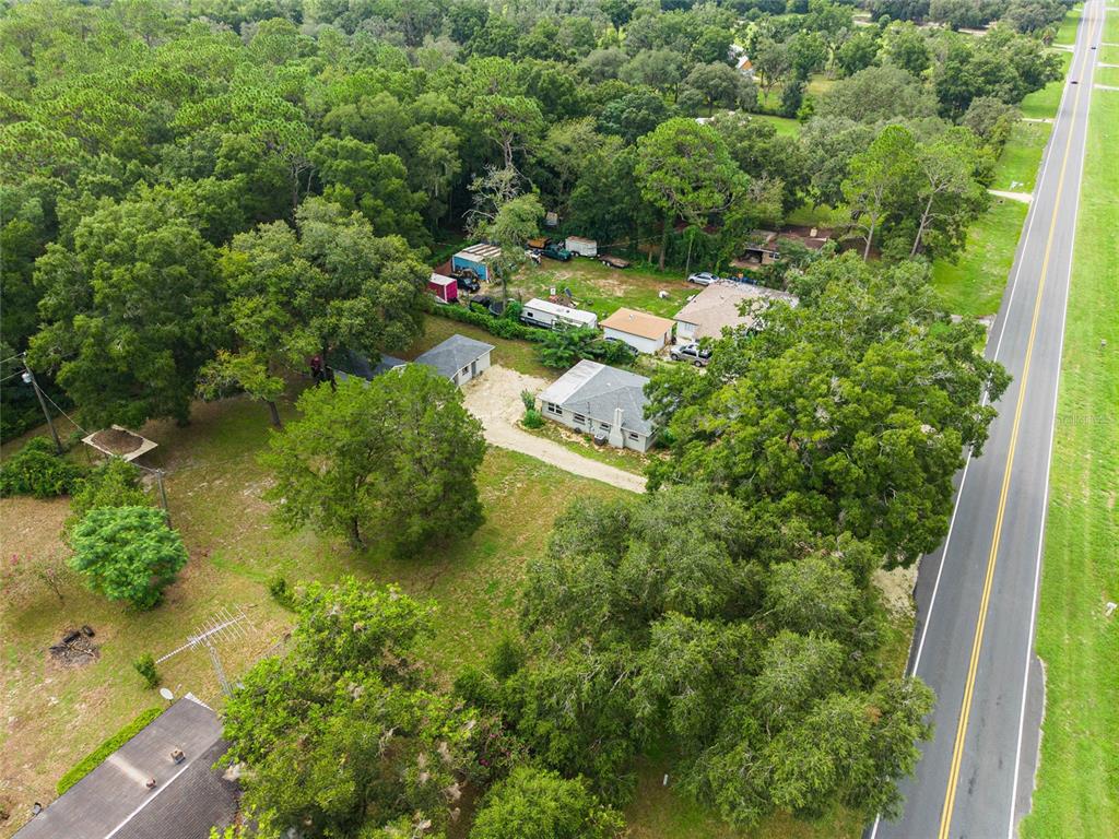 3157 Highway 41 Dunnellon, FL 34432 - Photo 33 of 38 a view of a garden with plants