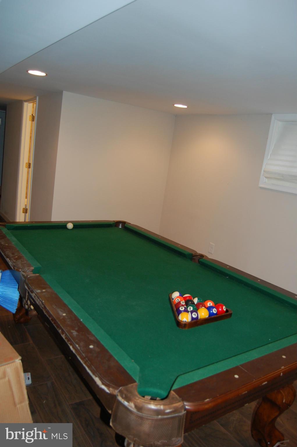 2344 Reisterstown Road Baltimore, MD 21217 - Photo 22 of 26 Family Room