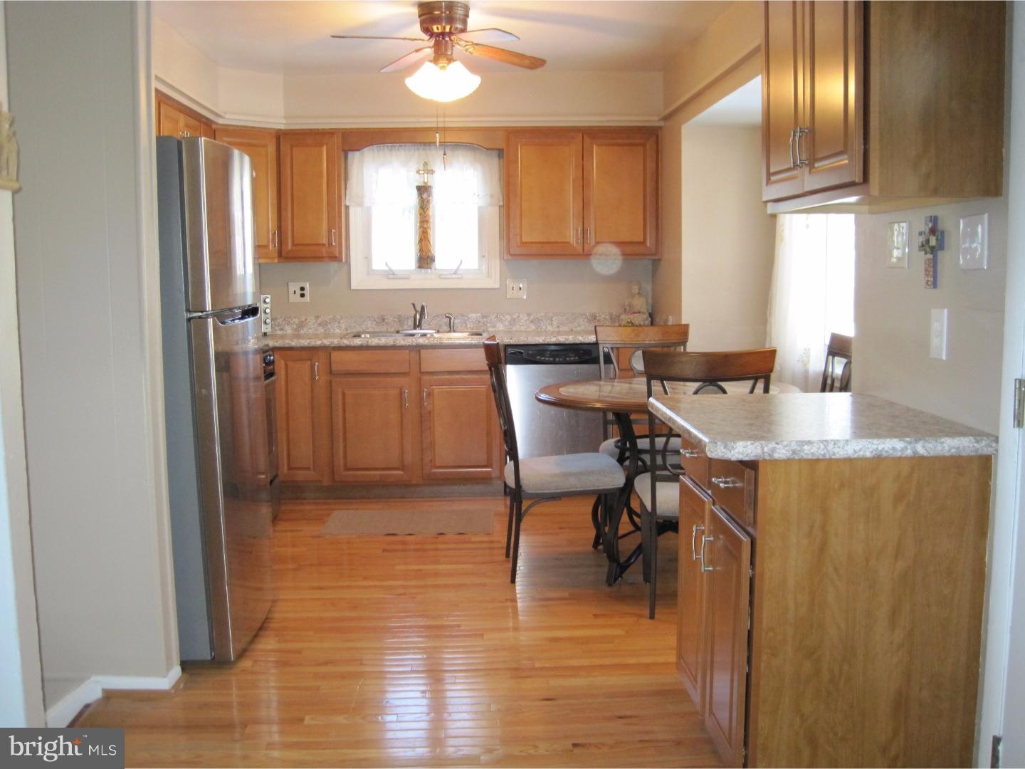 908 Bentley Road Laurel Springs, NJ 08021 - Photo 6 of 21 Kitchen