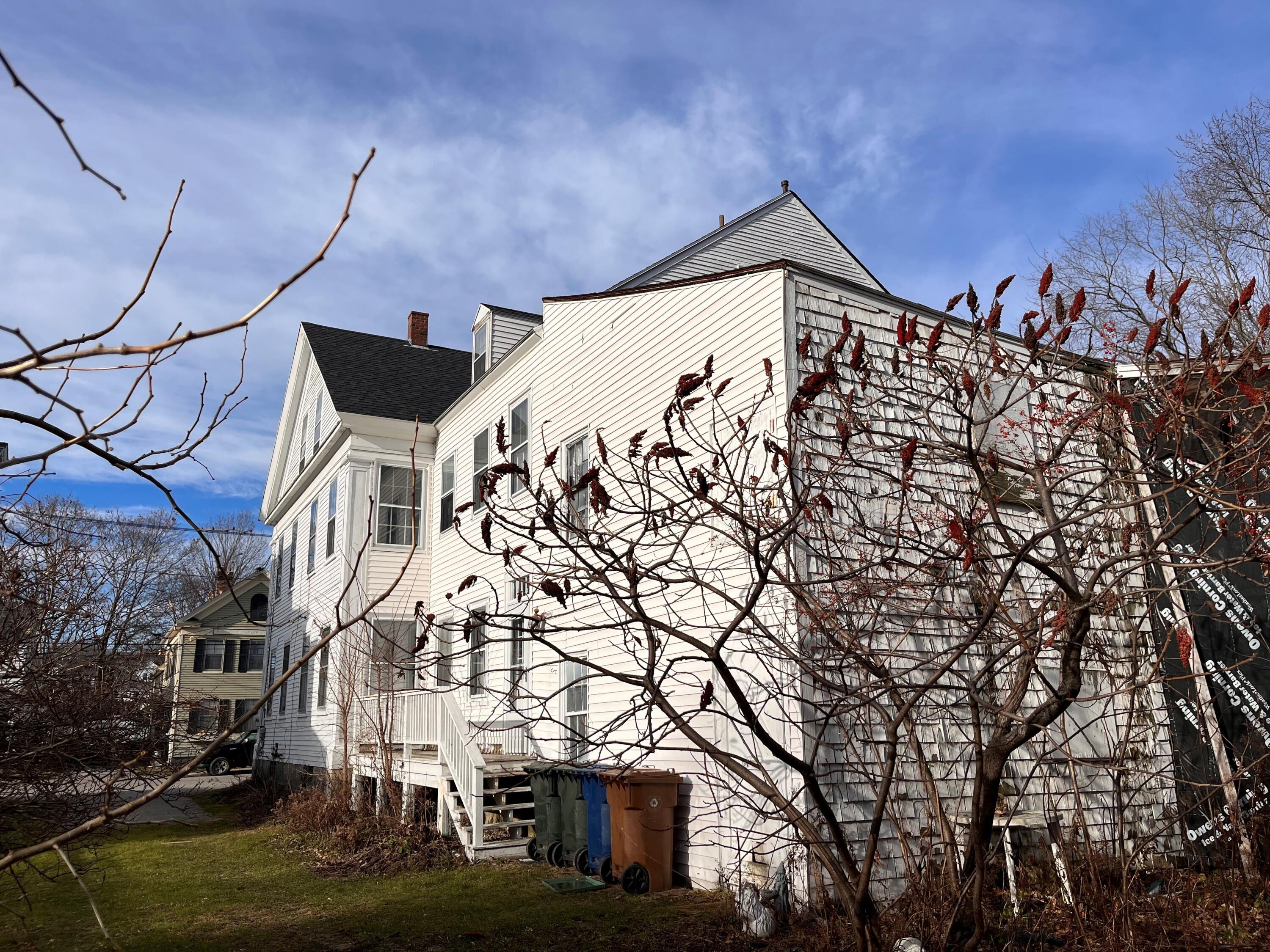 69 Middle Street Saco, ME 04072 - Photo 4 of 26 back