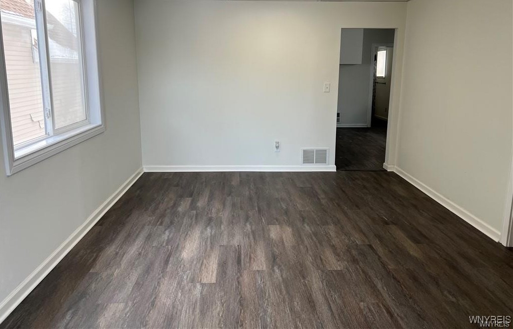 189 Gates Street Cheektowaga, NY 14212 - Photo 11 of 20