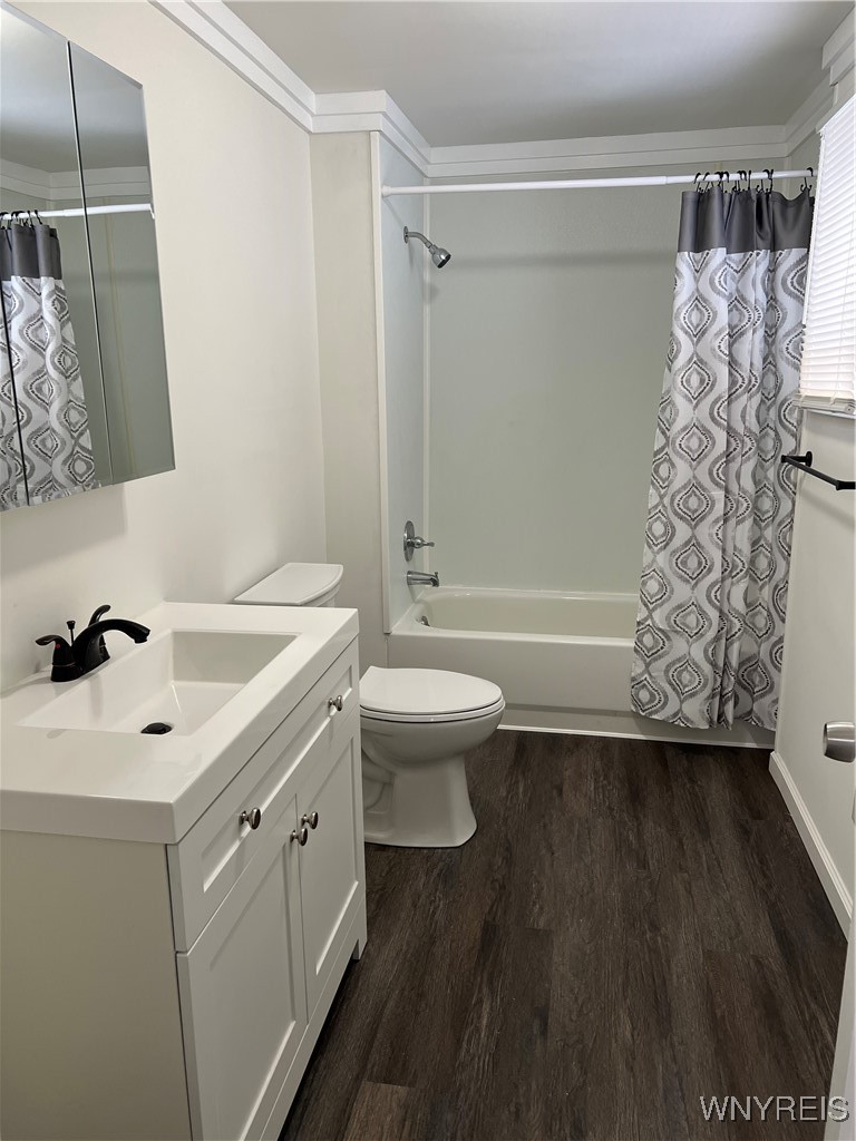 189 Gates Street Cheektowaga, NY 14212 - Photo 12 of 20 bathroom