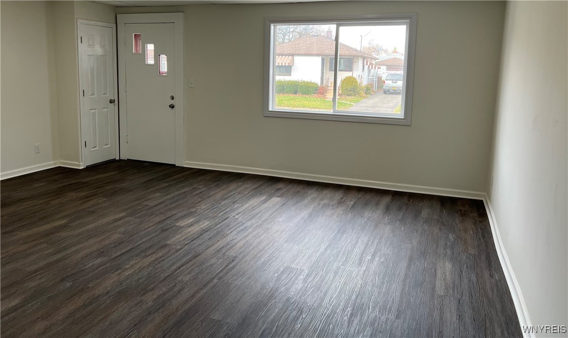 189 Gates Street Cheektowaga, NY 14212 - Photo 9 of 20 living room