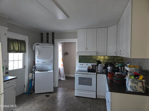 $1,350 | 318 Ridge Street, Unit C, Glens Falls, NY 12804