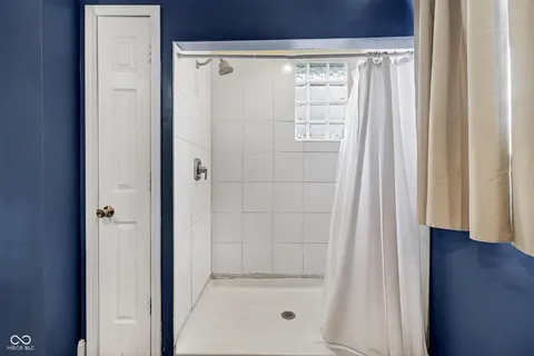 $250,000 | 2446 Carrollton Avenue, Indianapolis, IN 46205