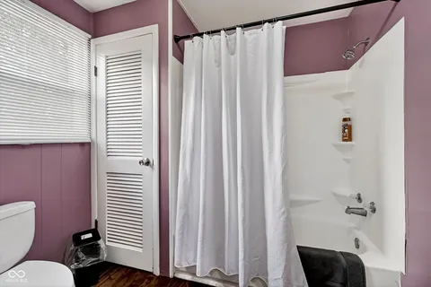 $250,000 | 2446 Carrollton Avenue, Indianapolis, IN 46205