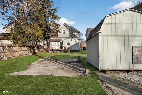 $250,000 | 2446 Carrollton Avenue, Indianapolis, IN 46205