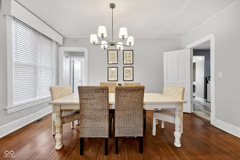 $250,000 | 2446 Carrollton Avenue, Indianapolis, IN 46205