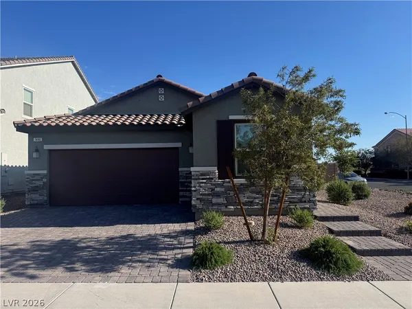 $2,450 | 7490 Lush Oasis Avenue, Las Vegas, NV 89113