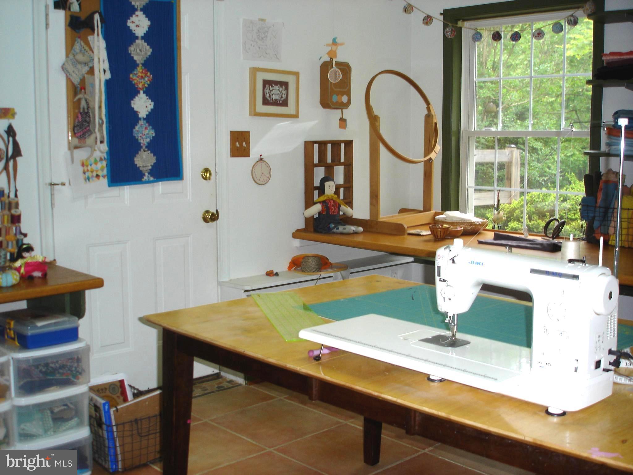 1860 Long Corner Road Mount Airy, MD 21771 - Photo 14 of 29 a dining room with table and chairs