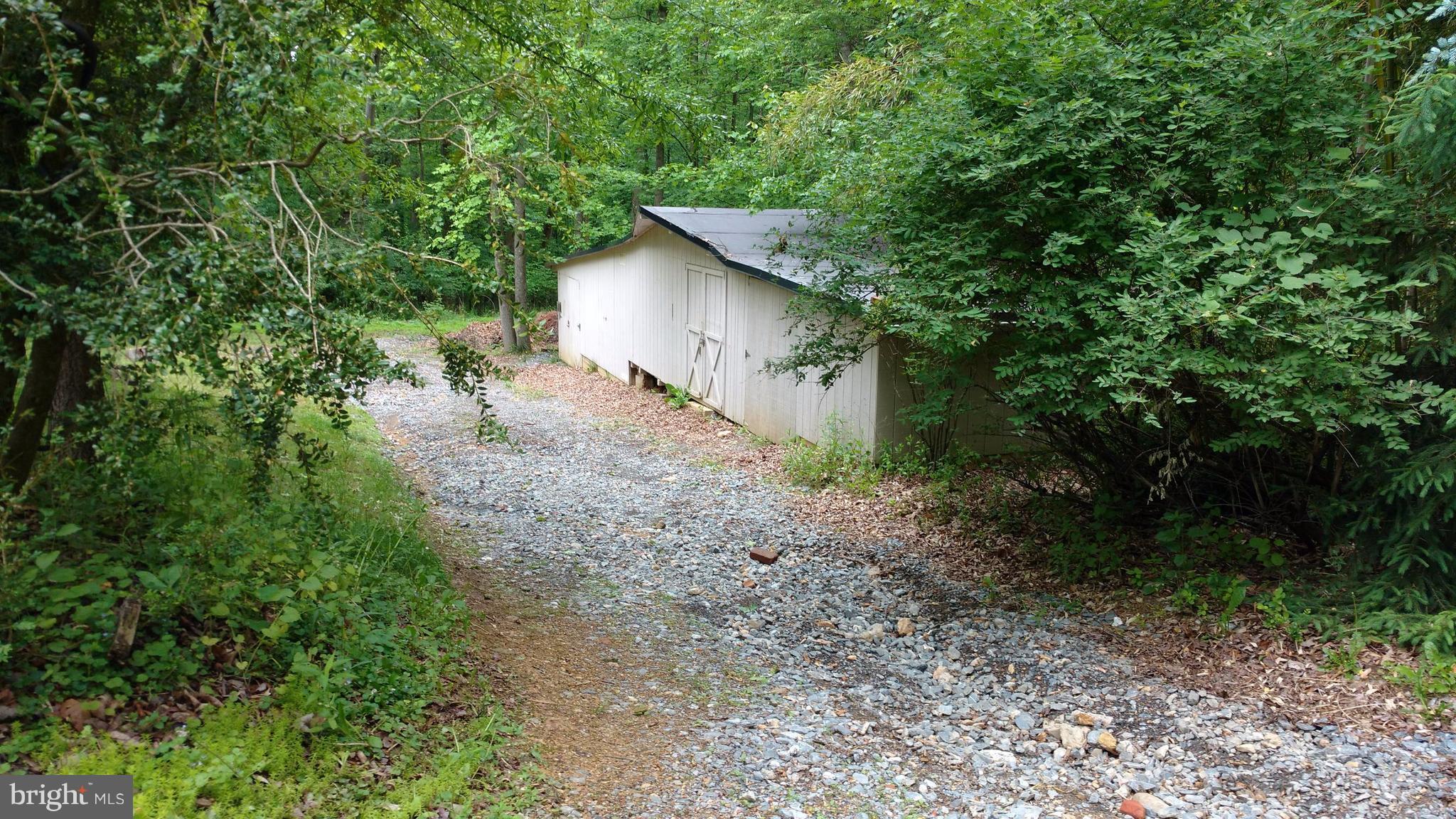 1860 Long Corner Road Mount Airy, MD 21771 - Photo 22 of 29 a view of a backyard
