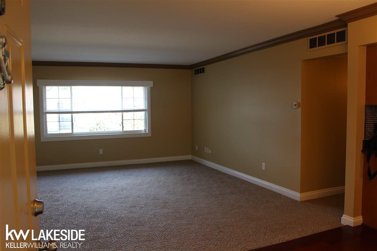 2311 Walton Boulevard, Unit 43 Rochester, MI 48309 - Photo 5 of 18