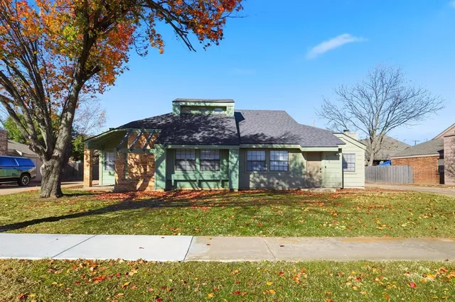 $299,990 | 807 Windcrest Drive, Keller, TX 76248