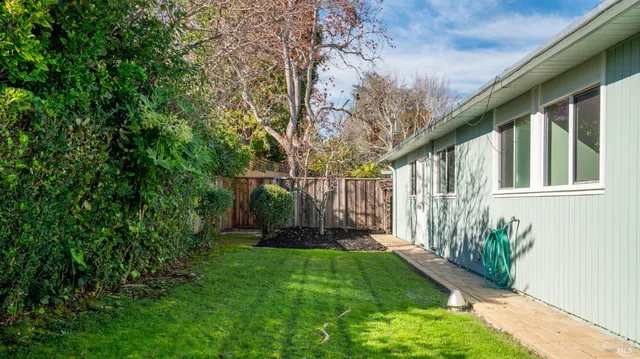 $1,275,000 | 835 Pine Lane, San Rafael, CA 94903