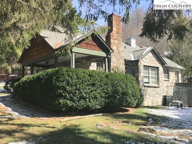 226-228 Beech Haven Road Banner Elk, NC 28604 - Photo 2 of 20