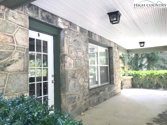 226-228 Beech Haven Road Banner Elk, NC 28604 - Photo 8 of 20