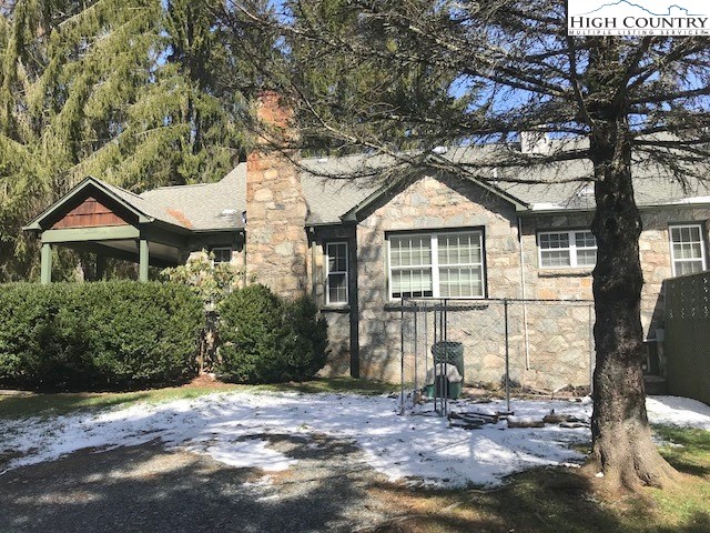 226-228 Beech Haven Road Banner Elk, NC 28604 - Photo 9 of 20