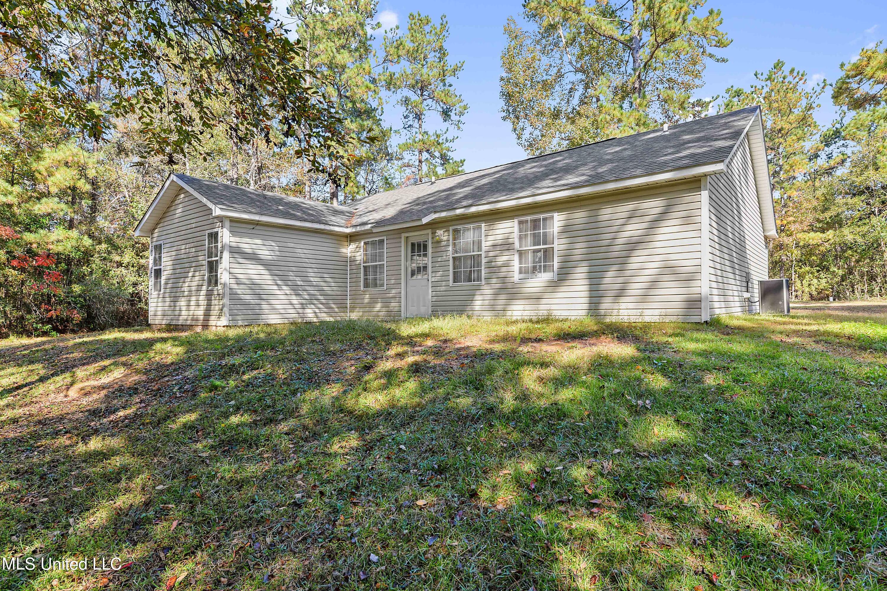 174 John Willis Road Wiggins, MS 39577 - Photo 19 of 21 019 (7)