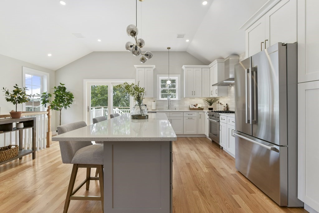 25 Locust Street, Unit 2 Winthrop, MA 02152 - Photo 9 of 29