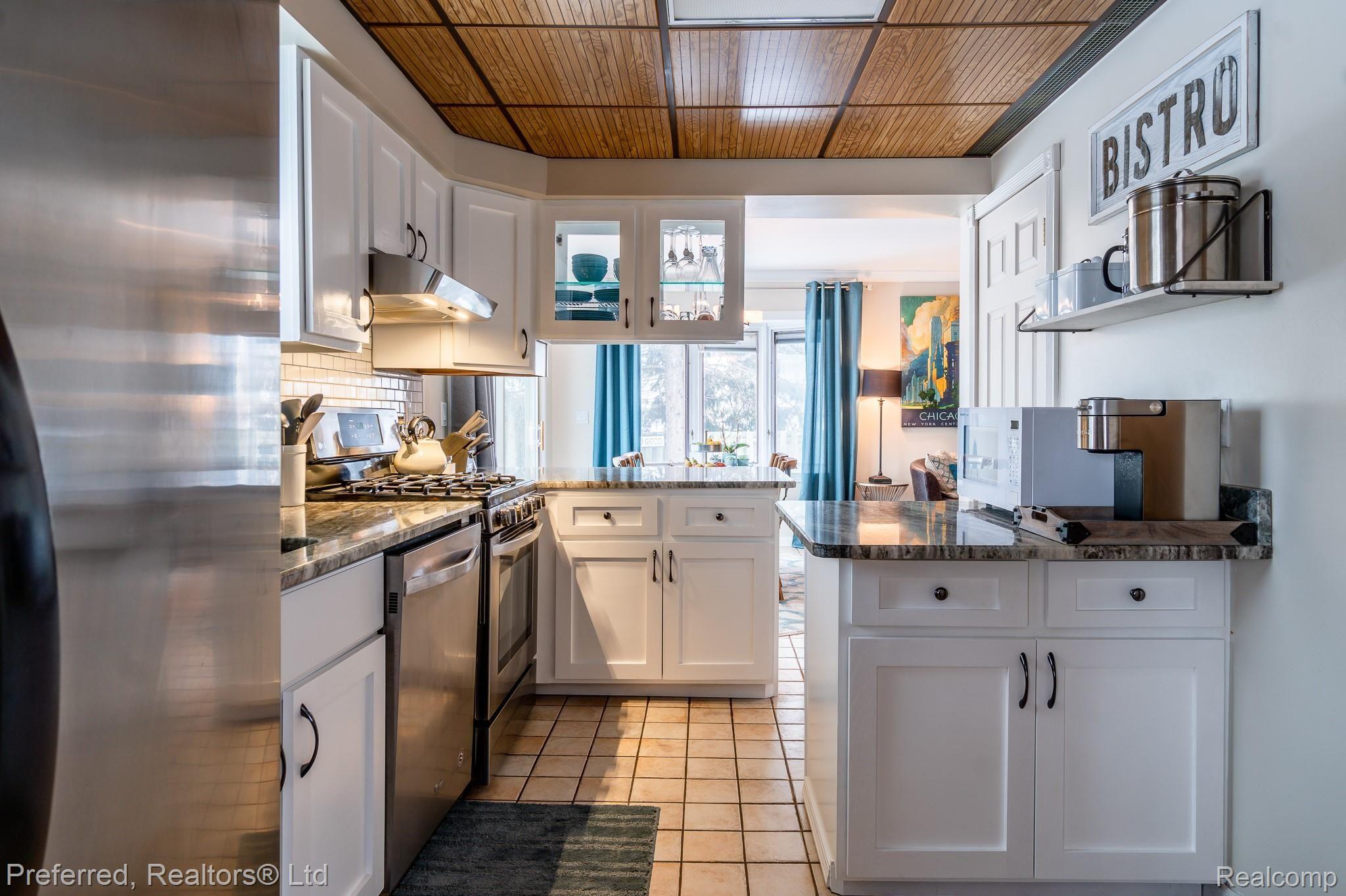 22514 Winfield Road Novi, MI 48375 - Photo 11 of 39 Winfield-12.jpg
