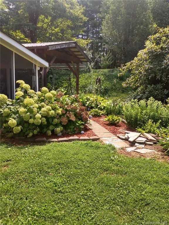 400 Pinnacle Church Road Nebo, NC 28761 - Photo 5 of 39 Gallery Image 5