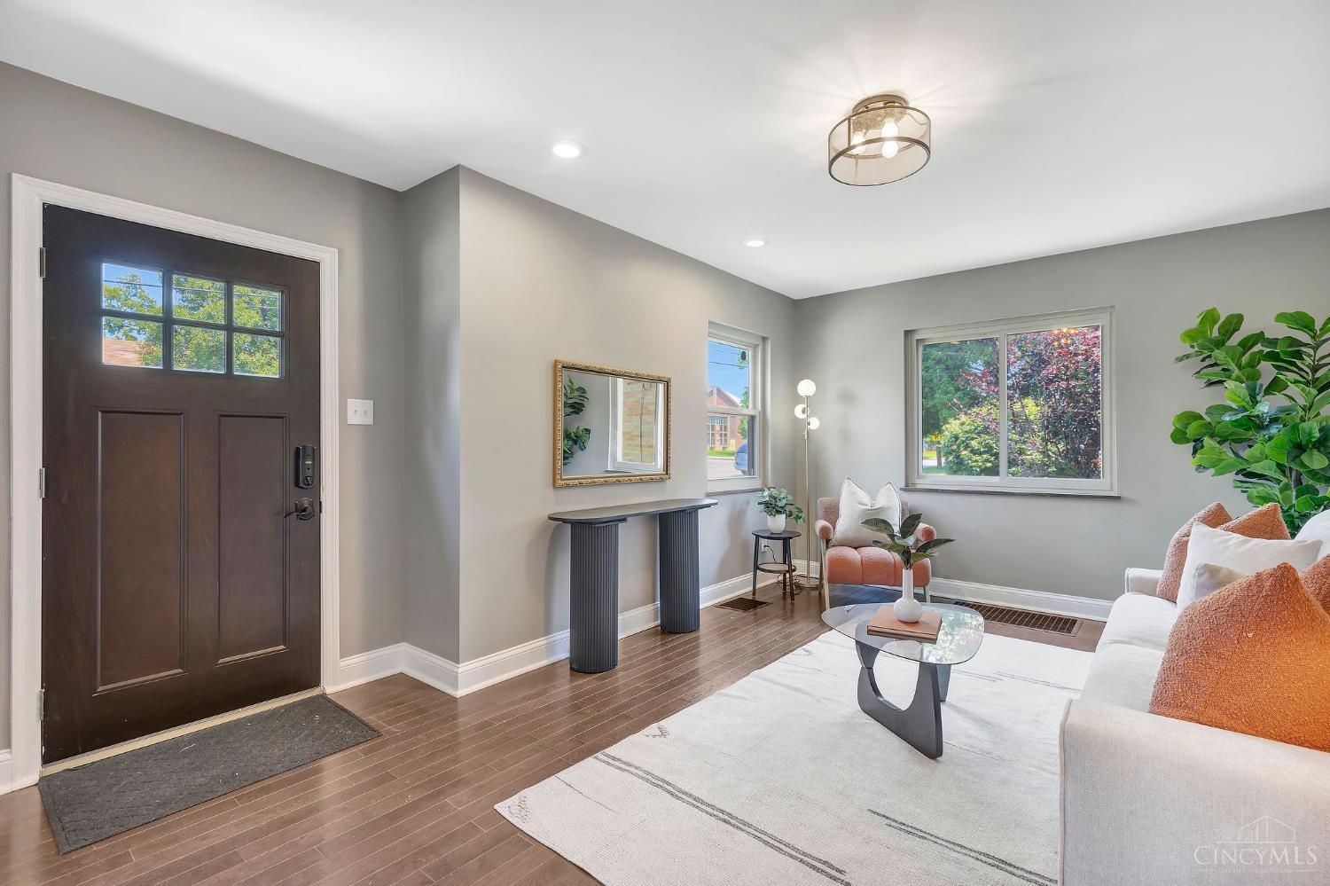 5143 Sidney Road Cincinnati, OH 45238 - Photo 4 of 52 Gallery Image 4