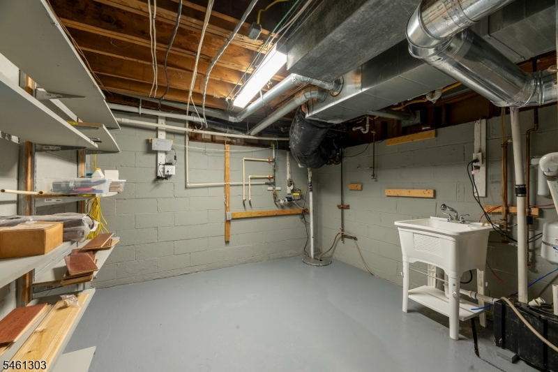 19 Bradford Road Edison, NJ 08820 - Photo 47 of 50 Gallery Image 47