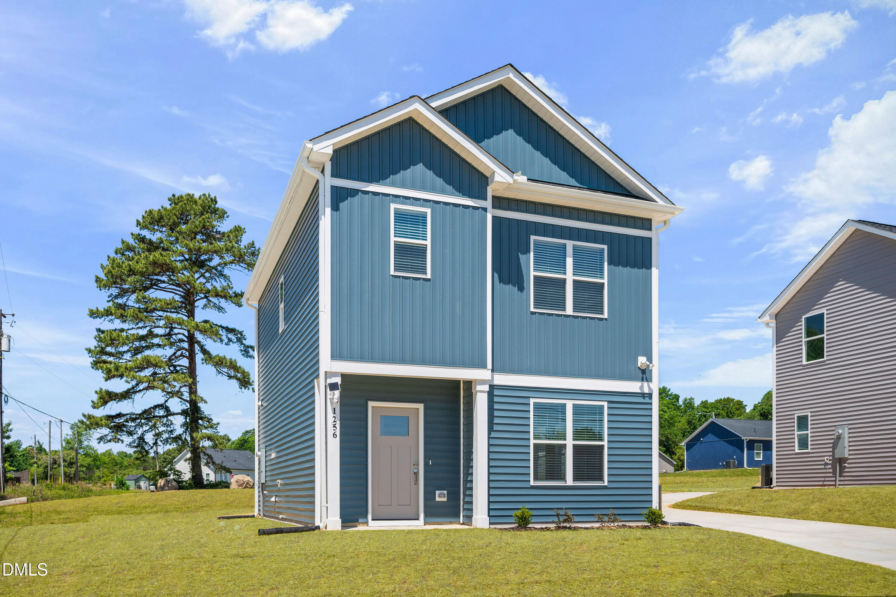1256 Hurdle Mills Road Roxboro, NC 27573 - Photo 5 of 48 DSC_8254