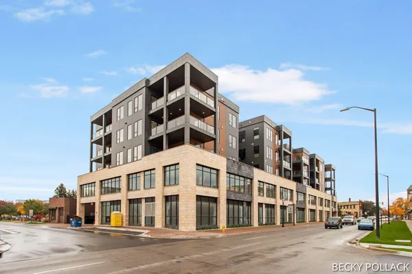 $868,500 | 159 South River Avenue, Unit 303, Holland, MI 49423