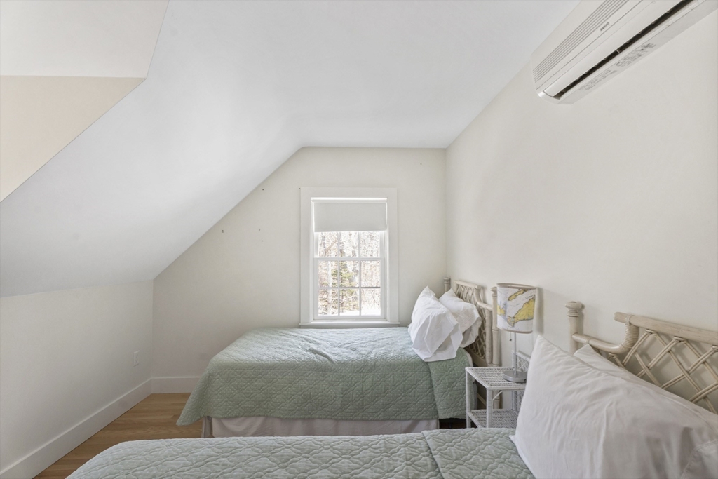 23 Beetle Swamp Road Edgartown, MA 02539 - Photo 38 of 40