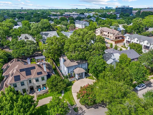 a picture of a painting