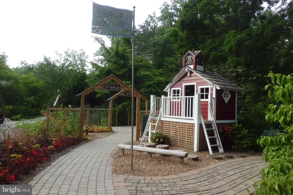 $2,850 | 3808 Delano Street, Silver Spring, MD 20902