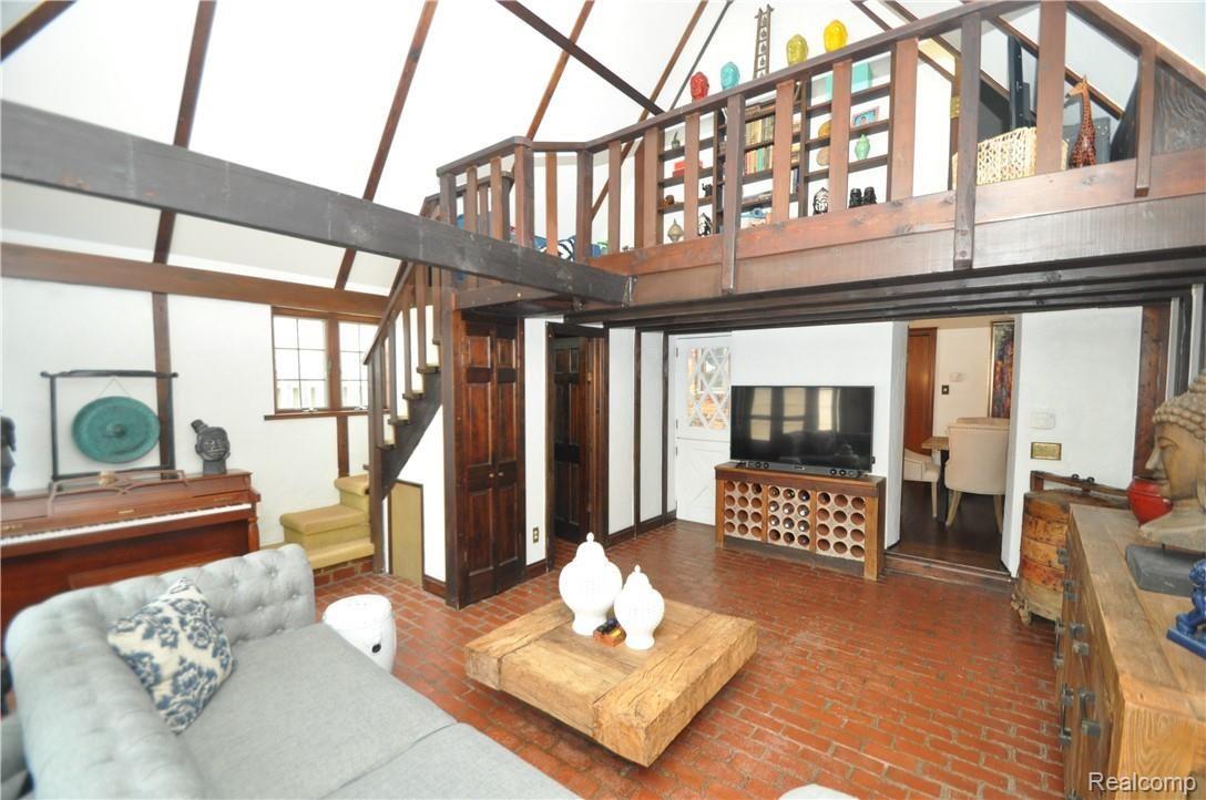 1540 Oxford Road Grosse Pointe, MI 48236 - Photo 12 of 33 DSC_0324.jpg