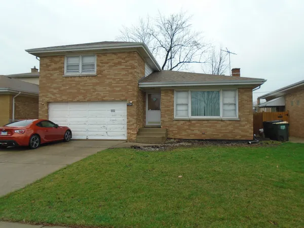 $399,900 | 8524 Ottawa Avenue, Niles, IL 60714