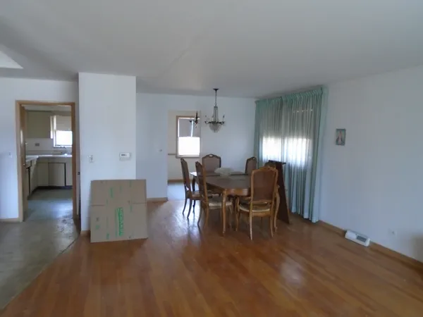 $399,900 | 8524 Ottawa Avenue, Niles, IL 60714