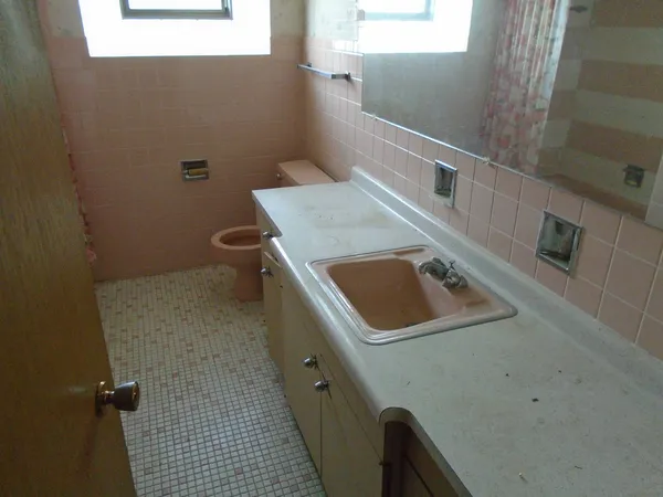 $399,900 | 8524 Ottawa Avenue, Niles, IL 60714