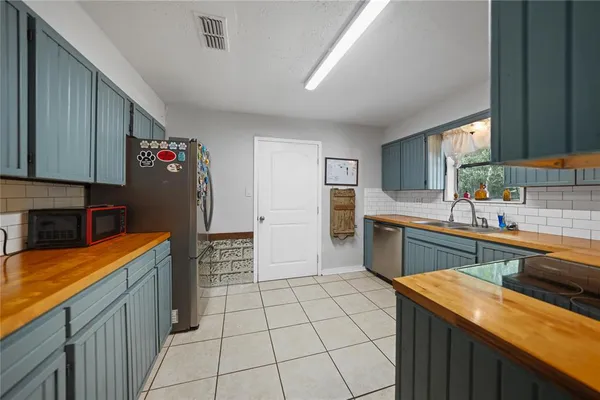 $220,000 | 288 County Road 1858, Yantis, TX 75497