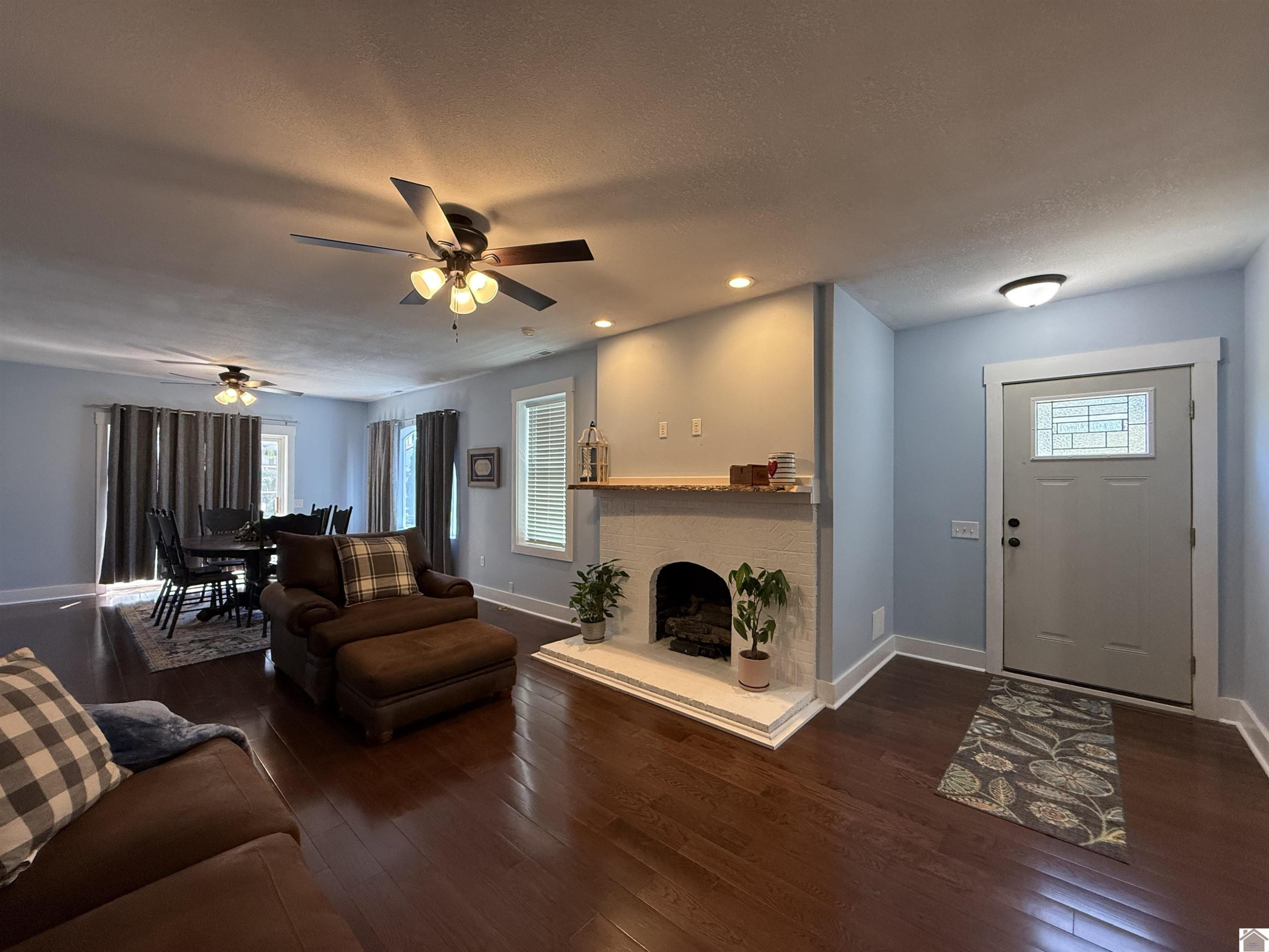 307 3rd Street Hazel, KY 42049 - Photo 6 of 44 Lots of Natural Light