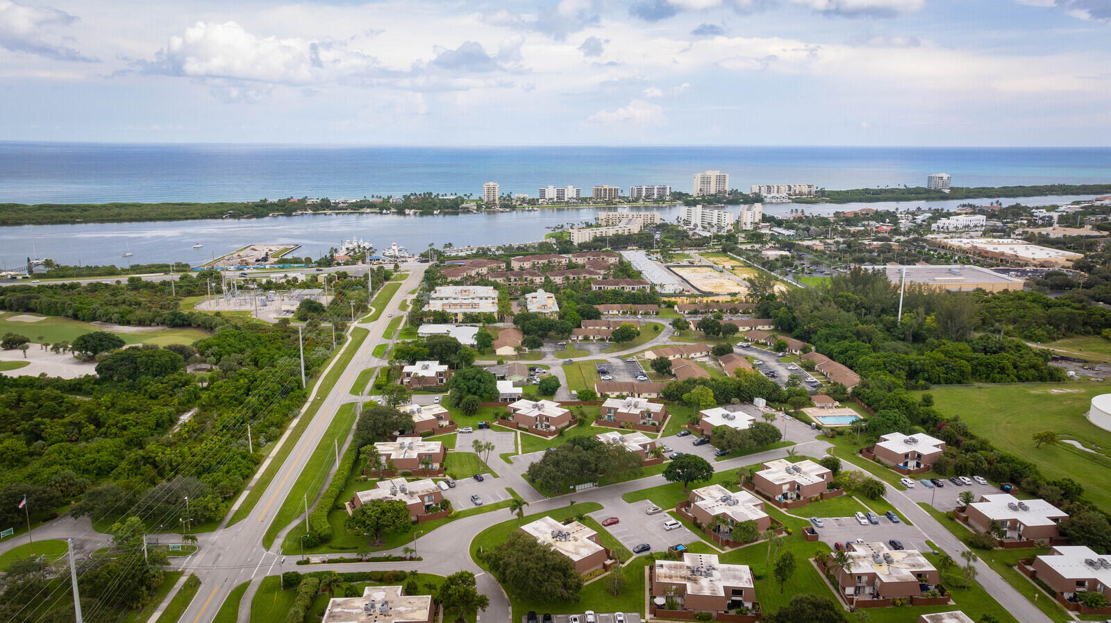 3900 County Line Road, Unit 18D Jupiter, FL 33469 - Photo 36 of 48 37_3900_County_Line_Road_18_D37_mls