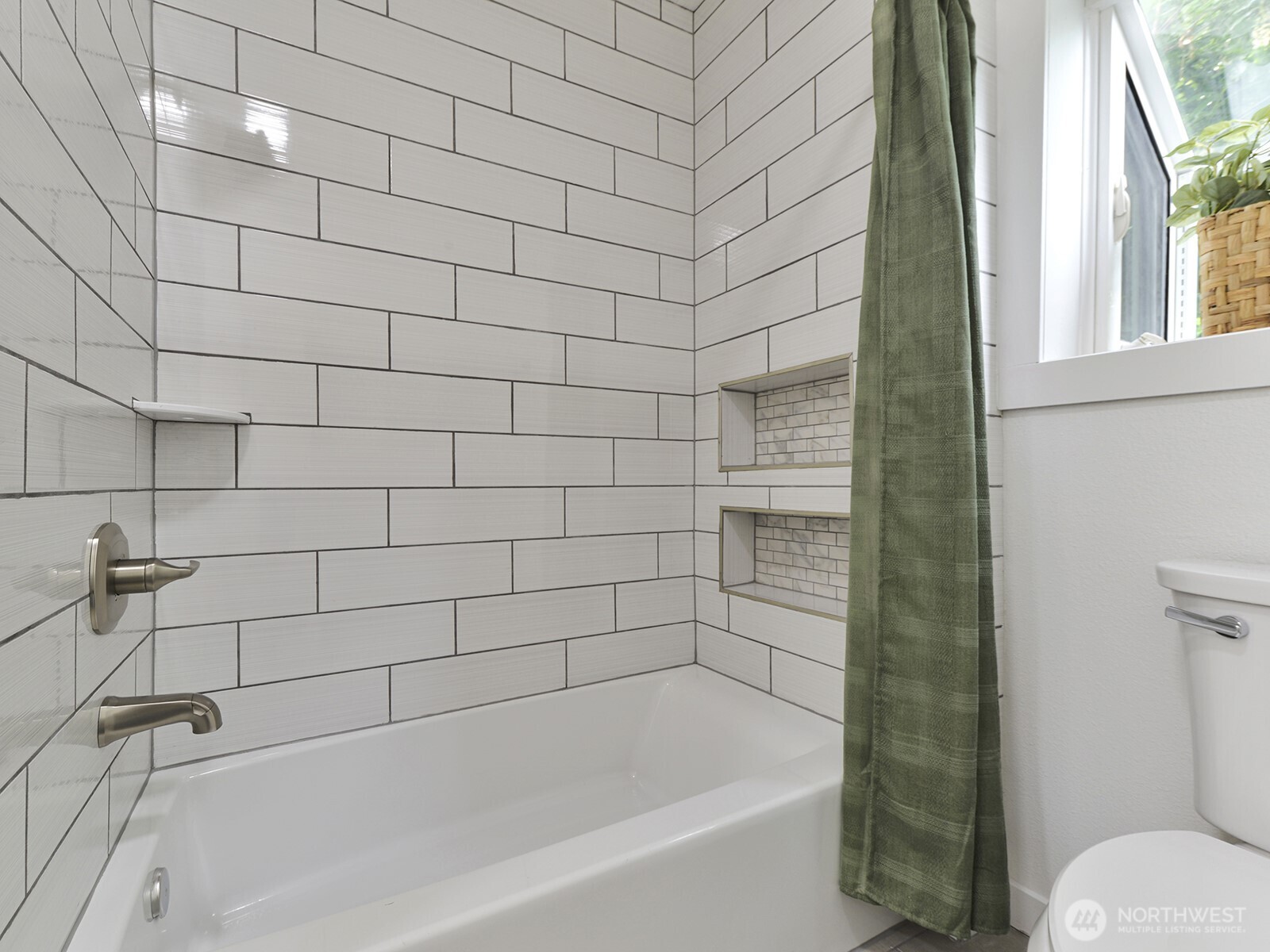 3437 15th Avenue South Seattle, WA 98144 - Photo 14 of 35