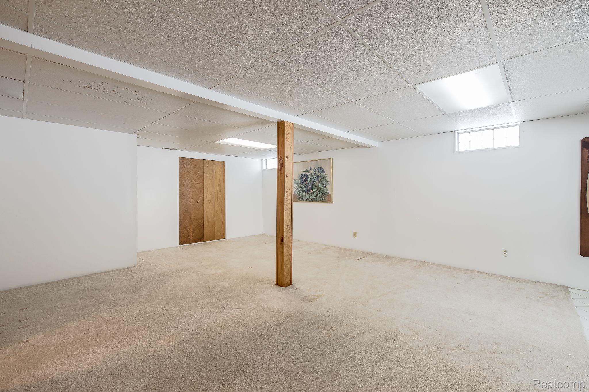 5131 West Harvard Road Clarkston, MI 48348 - Photo 32 of 48 Gallery Image 32