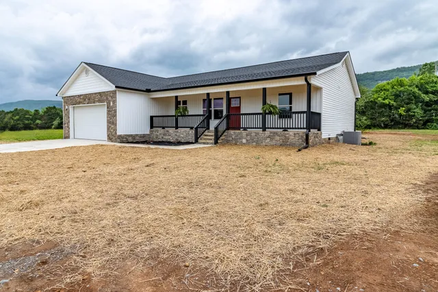 $329,000 | 132 Galloway Airport Road, Dunlap, TN 37327