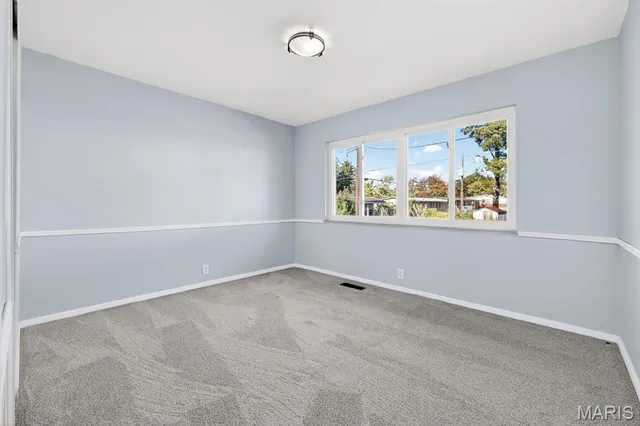 $249,900 | 1565 Aintree Drive, Florissant, MO 63033