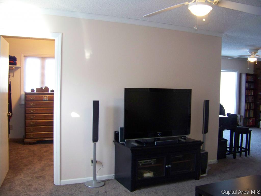 61 Providence Lane Springfield, IL 62711 - Photo 18 of 33