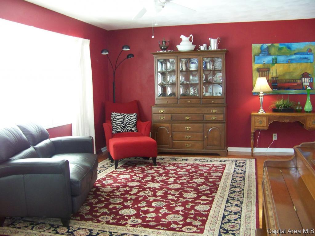61 Providence Lane Springfield, IL 62711 - Photo 5 of 33