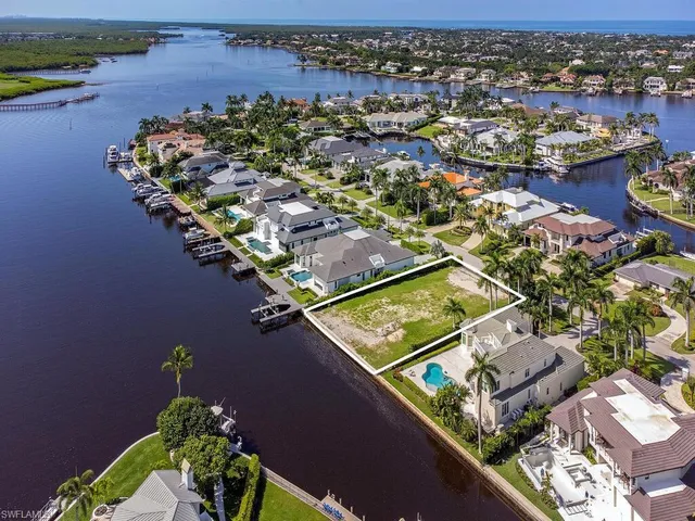 an aerial view of house with yard