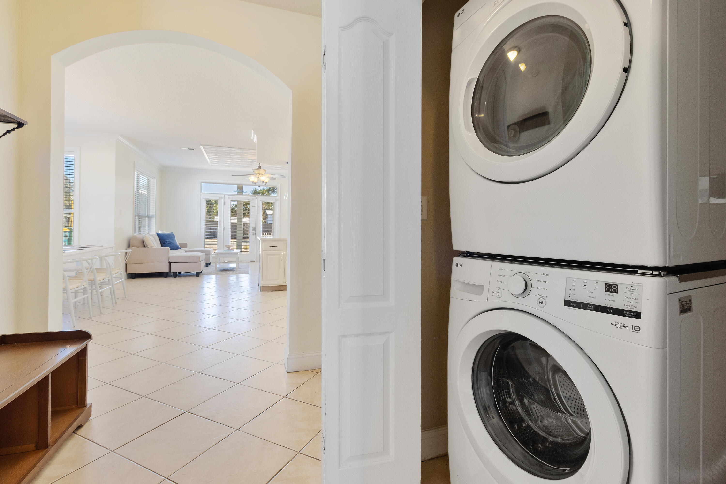 4579 Luke Avenue Destin, FL 32541 - Photo 29 of 56 Laundry