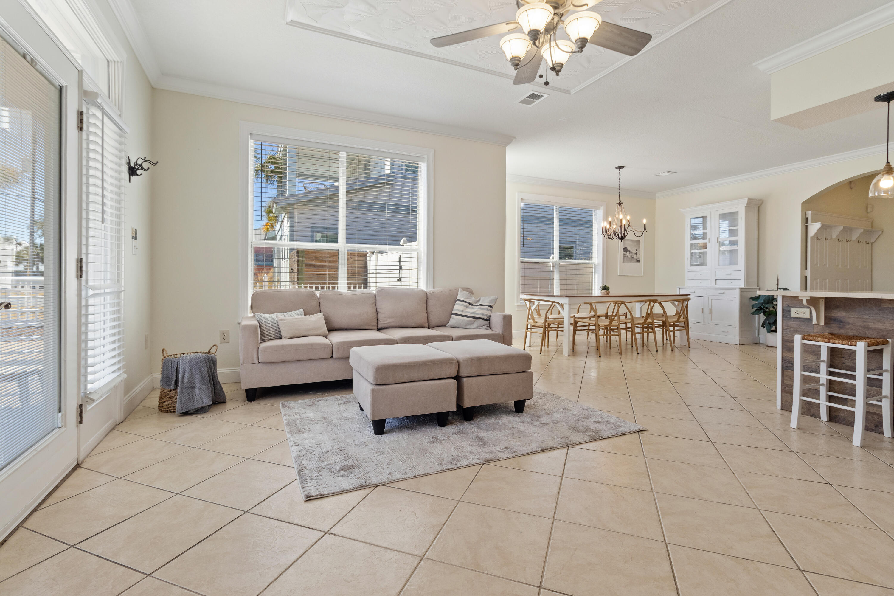 4579 Luke Avenue Destin, FL 32541 - Photo 8 of 56 Living Room