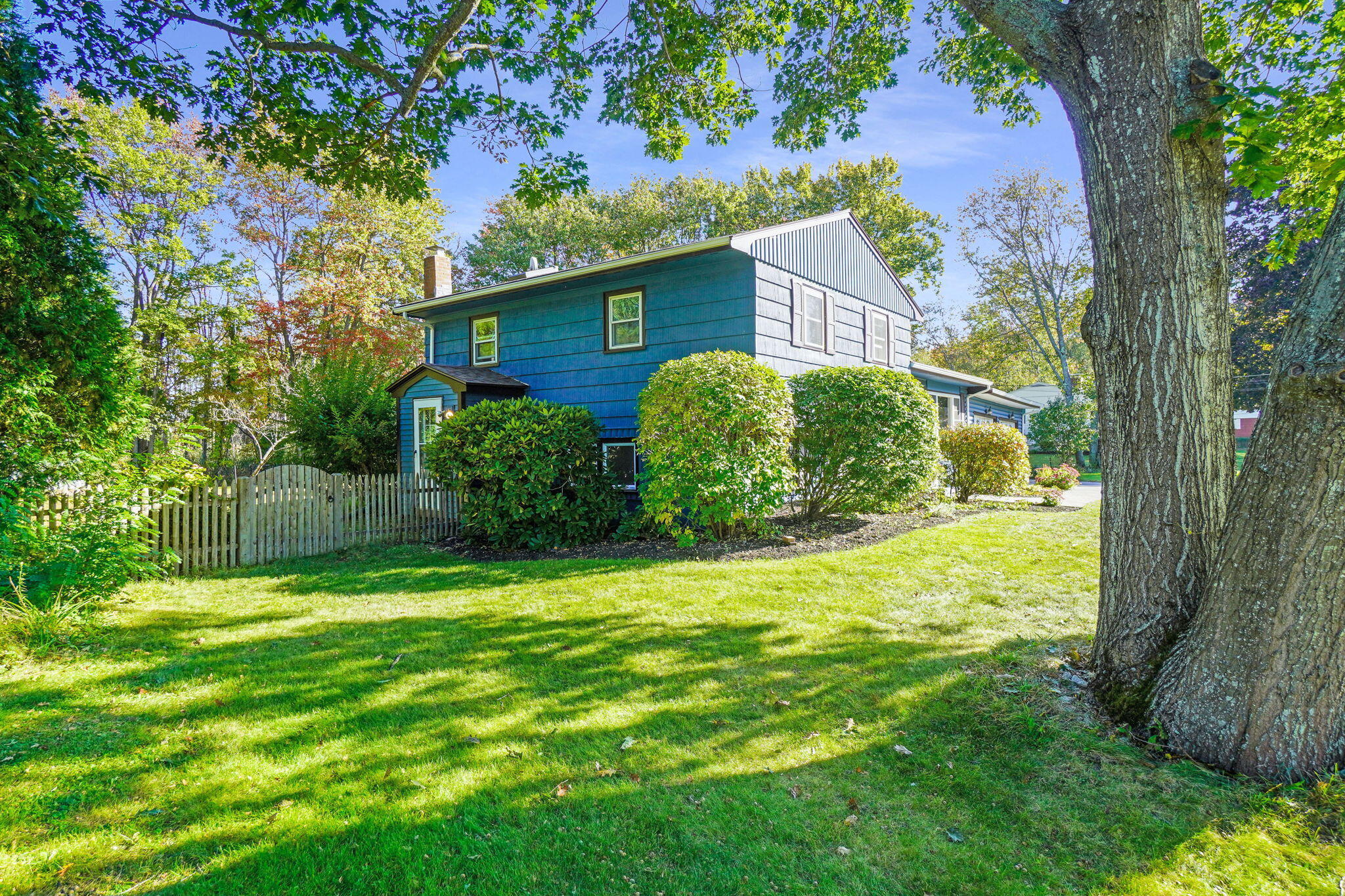 28 Old Neck Road Scarborough, ME 04074 - Photo 4 of 38 4-web-or-mls-DSC08385