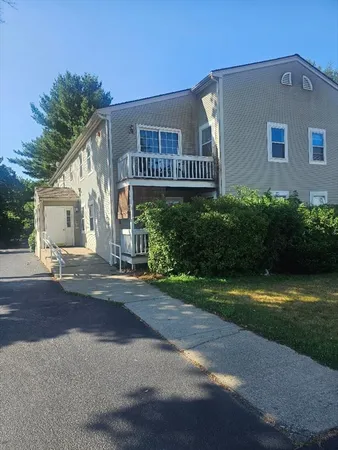 $2,175 | 22 State Street, Unit 4, Taunton, MA 02780